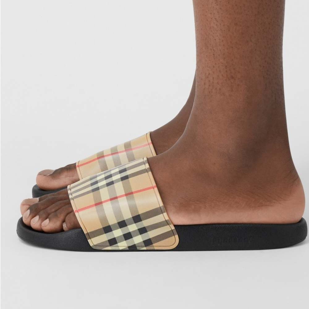 Burberry Vintage Check Slides
